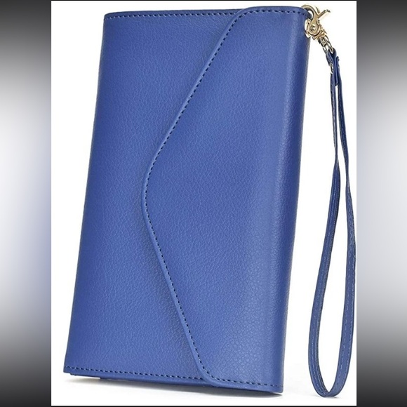 Herriat Handbags - Multi-purpose Travel Passport Wallet Holder w/ Phone Pocket, Removable Wristlet